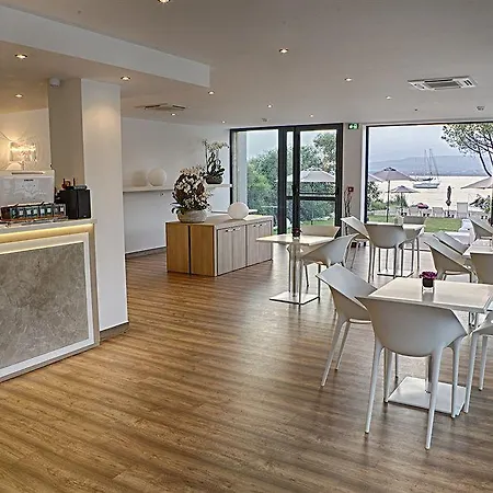 Hotel Restaurant Mariosa 4* Porto-Vecchio (Corsica)