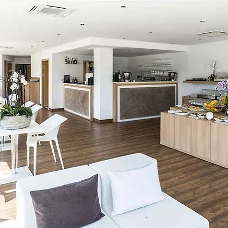 Hotel Restaurant Mariosa 4*